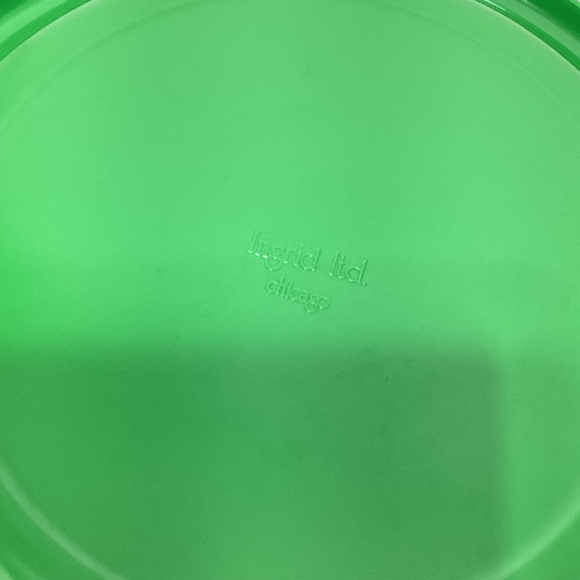 Ingrid LTD Chicago Plate Cup Party Pack Set Vintage Plastic Party Picnic Ware - Picture 7 of 16